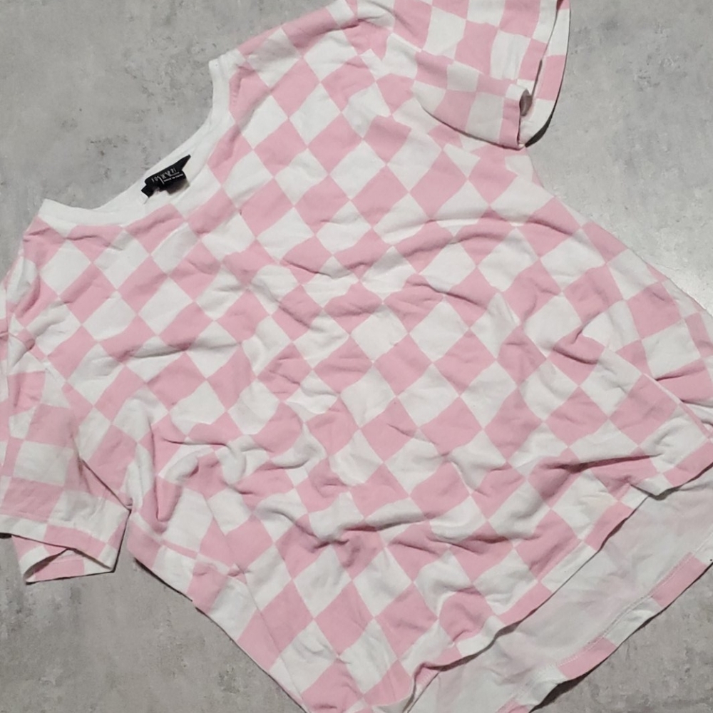 F21 pink checkered crop